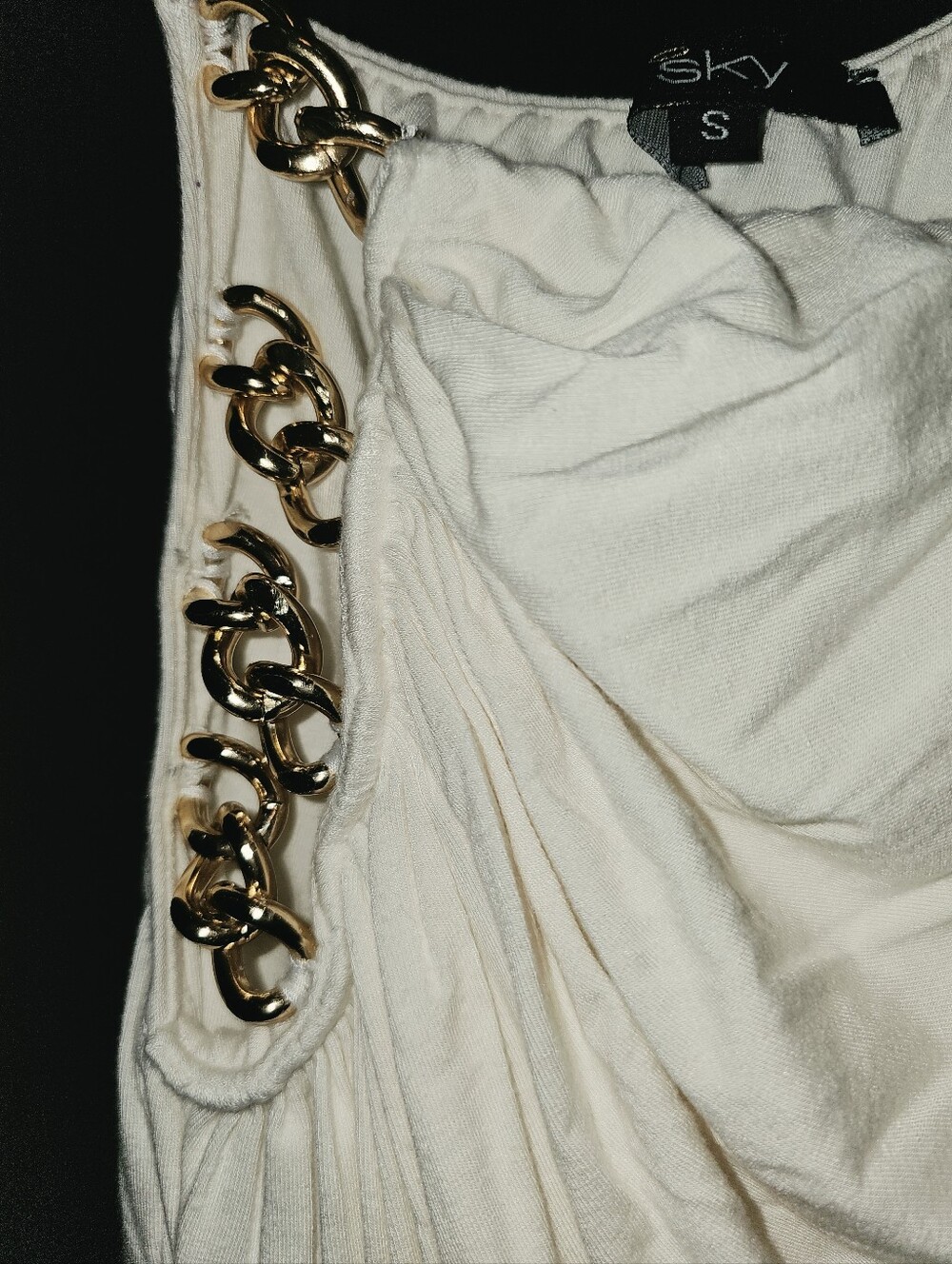 Sky White One-Shoulder Draped Top with Gold Chain Accent - Picture 4 of 4